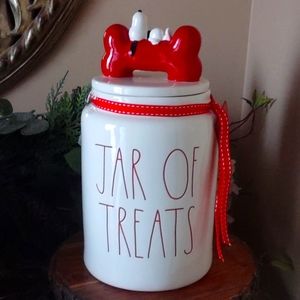 New Rae Dunn x Snoopy Peanuts ceramic JAR OF TREATS canister